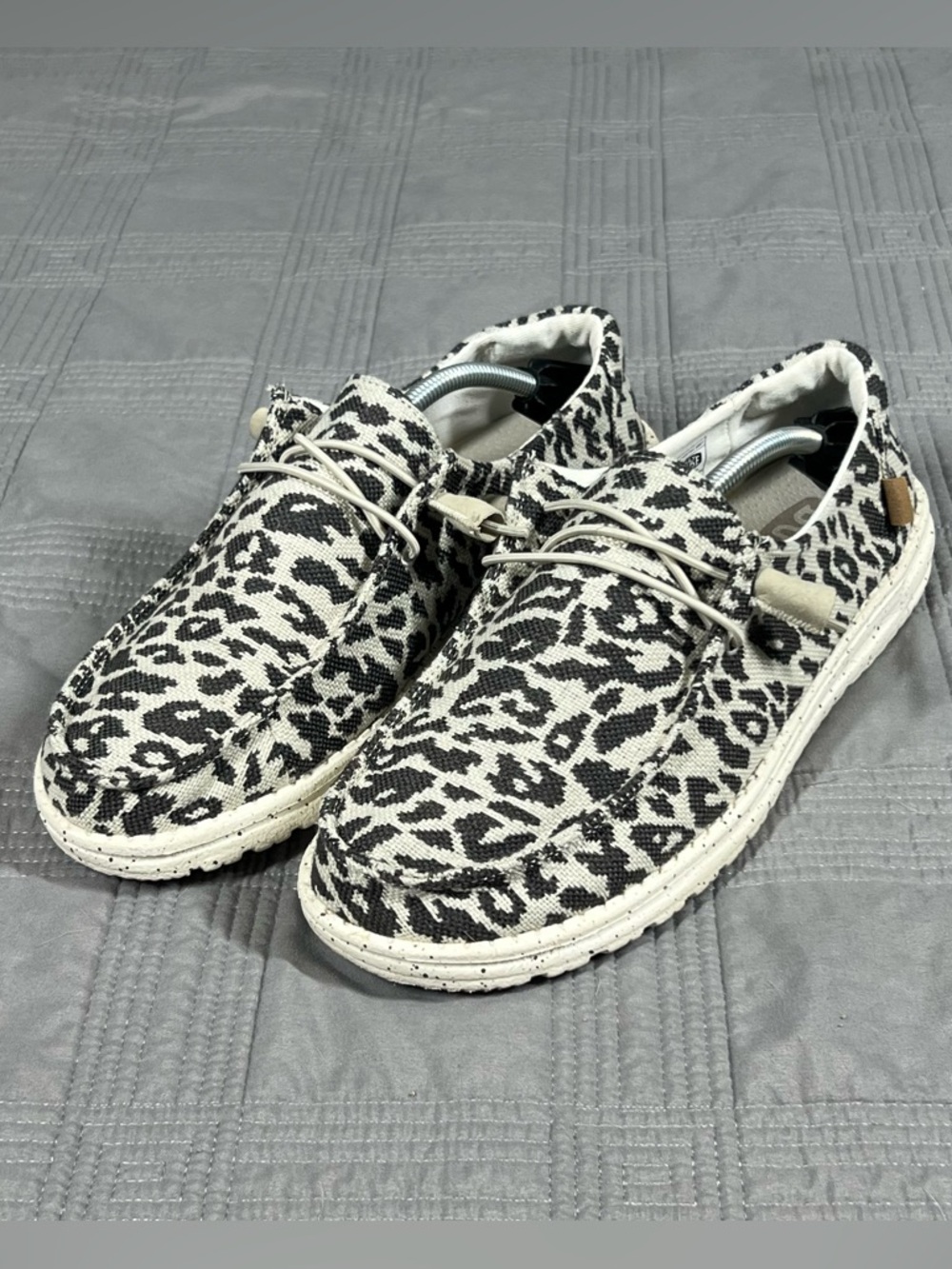 Hey Dude Shoes Womens 10 Wendy Woven Cheetah Grey Slip-On Casual Lightweight